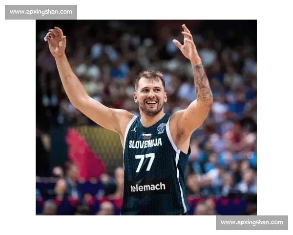 历史首人!东契奇开季两战 40+10+5 封神 历史首人!东契奇开季两战 40+10+5 封神